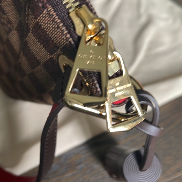 LOUIS VUITTON SOUTH BANK BESACE - Picture 10 of 15